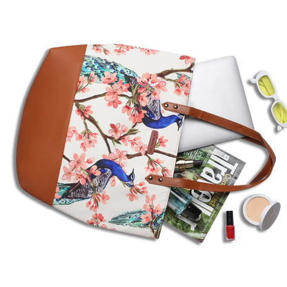 Bird-themed tote bag, spacious and trendy, perfect for carrying your belongings in style.