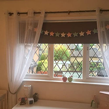 Felt star garland, a charming decoration for any occasion or room in your home.