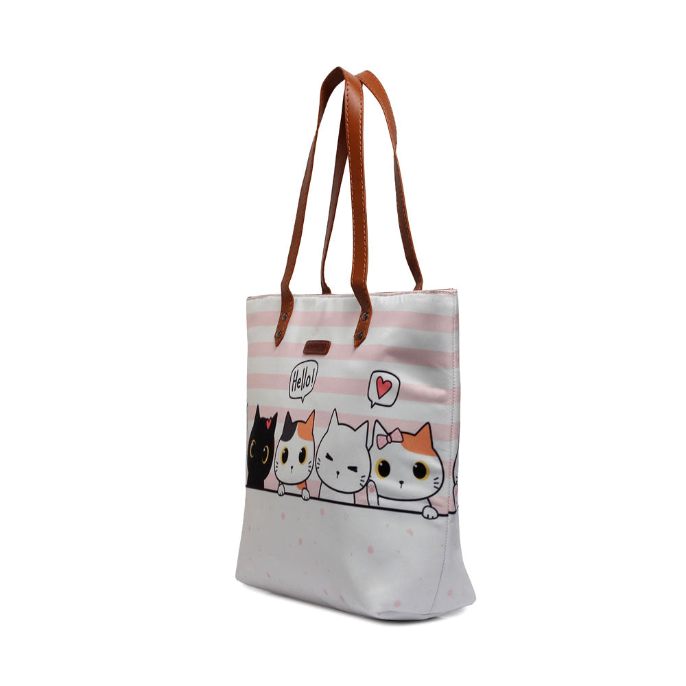  Tote bag adorned with an adorable cat design, a must-have accessory for cat enthusiasts.