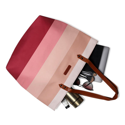 Stylish striped tote bag, ideal for everyday use or a day at the beach.